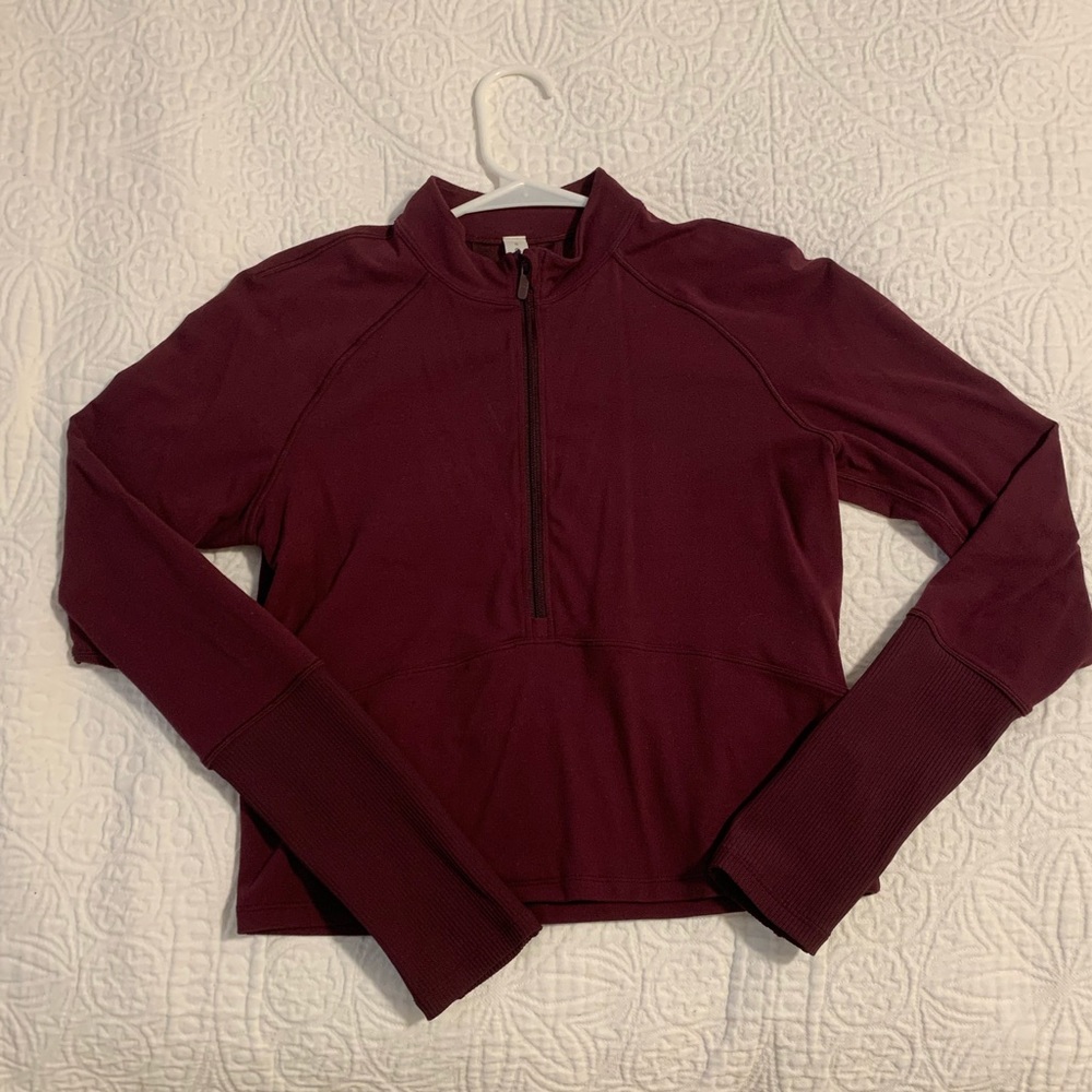 Lululemon half zip crop pullover